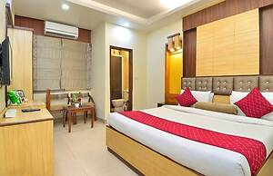 Hotel Aster Inn