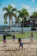 Bannister Hotel &  Yacht Club