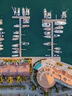 Bannister Hotel &  Yacht Club
