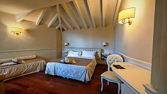 SANTA CHIARA Suite Hotel & Spa - Lecce