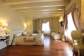 SANTA CHIARA Suite Hotel & Spa - Lecce