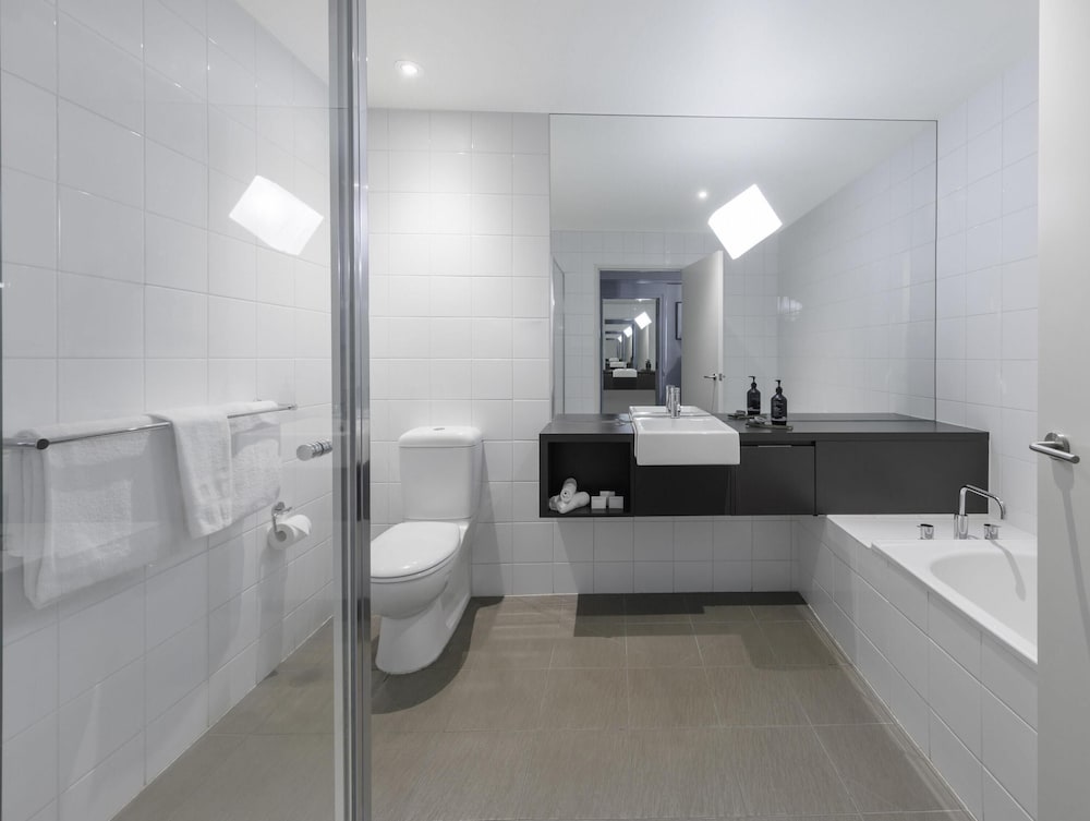 Mantra Melbourne Melton