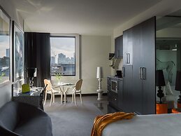 The Cullen Melbourne - Art Series
