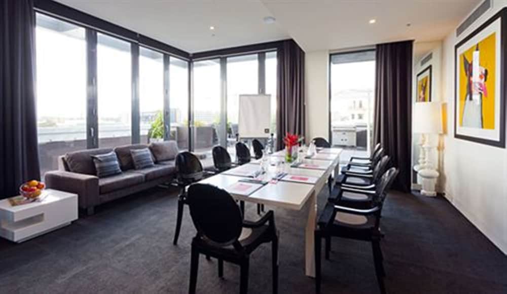 The Cullen Melbourne - Art Series