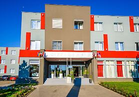 City Hotel