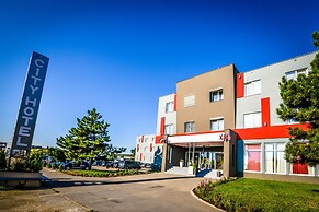 City Hotel