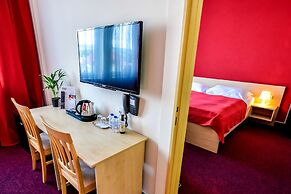 City Hotel