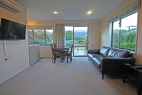 Hanmer Apartments