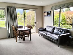 Hanmer Apartments