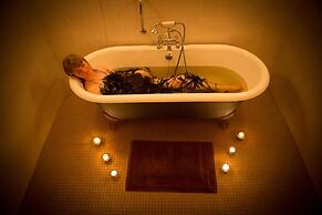 Delphi Resort