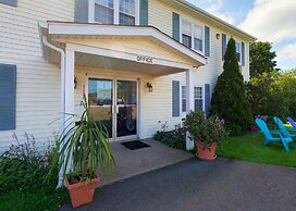 Sherwood Inn and Motel