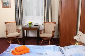 Hotel Aaron
