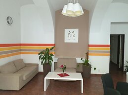 Hotel Aaron