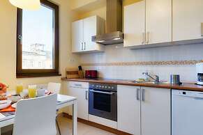 Trendy Deluxe Apartments