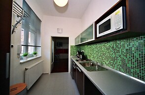 PET Apartments