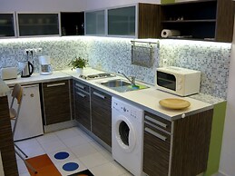 PET Apartments