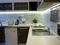PET Apartments