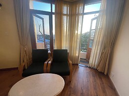 Hotel Willow Banks, Mall Road Shimla