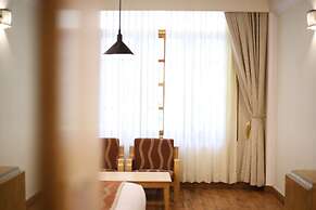 Hotel Willow Banks, Mall Road Shimla