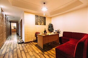 Hotel Willow Banks, Mall Road Shimla
