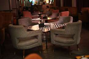 Hotel Willow Banks, Mall Road Shimla