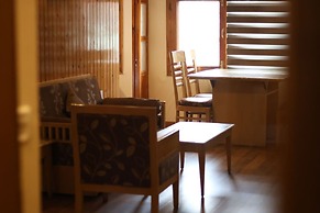 Hotel Willow Banks, Mall Road Shimla