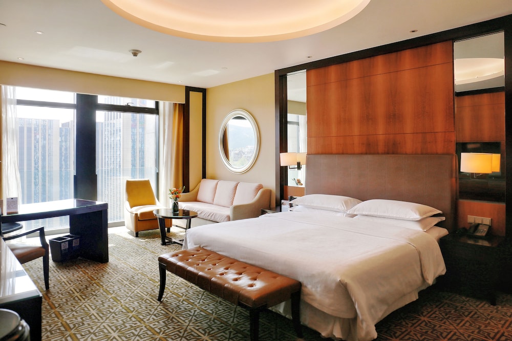 Sheraton Jinan Hotel