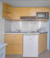 Haraki Mare Studios & Apartments