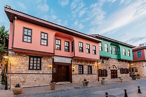 Kaucuk Hotel