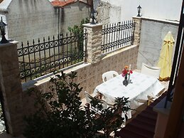 Hellen Studios