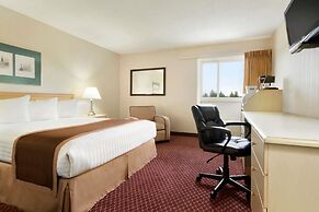 Travelodge by Wyndham Lethbridge
