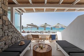 Acrogiali Beachfront Hotel