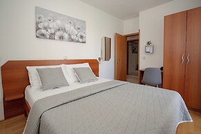 Pansion Villa Bok