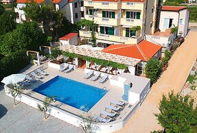 Pansion Villa Bok