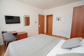 Pansion Villa Bok