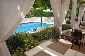 Pansion Villa Bok
