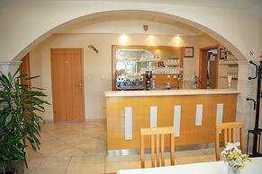 Pansion Villa Bok