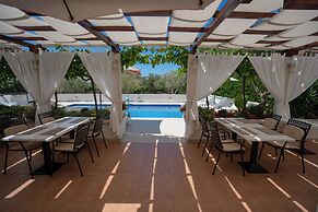 Pansion Villa Bok