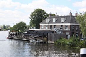 Het Rechthuis aan den Amstel