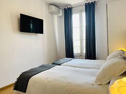 Super Balmes Guest House