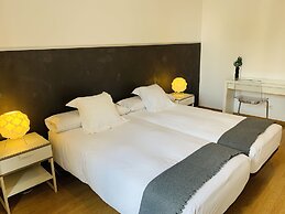 Super Balmes Guest House