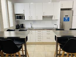 Super Balmes Guest House
