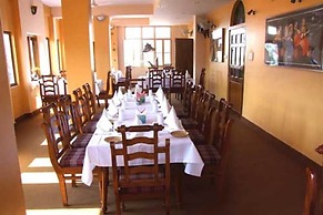 Hotel Teerth Palace