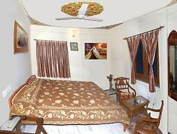 Hotel Teerth Palace