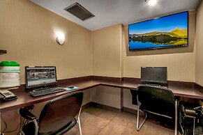 Home Inn & Suites Regina East