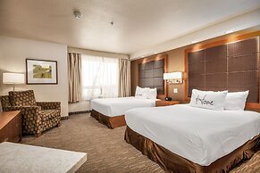 Home Inn & Suites Regina East