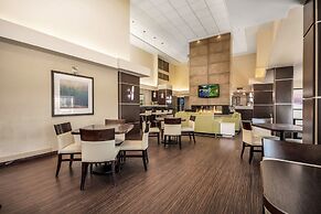 Home Inn & Suites Regina East