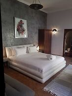 Riad Les Ammonites