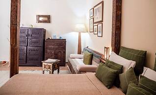 Riad Les Ammonites