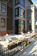 Hotel Veritas